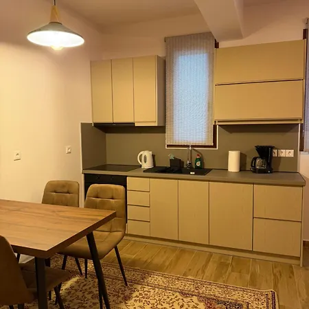 Marathias Apartament *