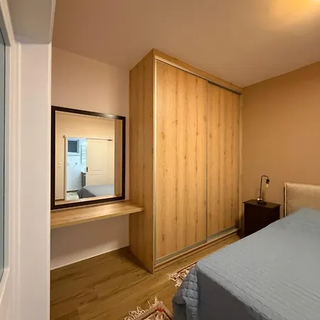 Marathias Apartment *
