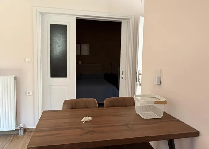 Marathias Apartment *